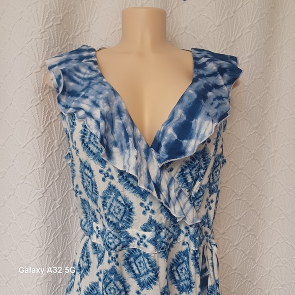 Studio West Women Size  L Blue and White Geometric Midi Dress - Picture 5 of 15